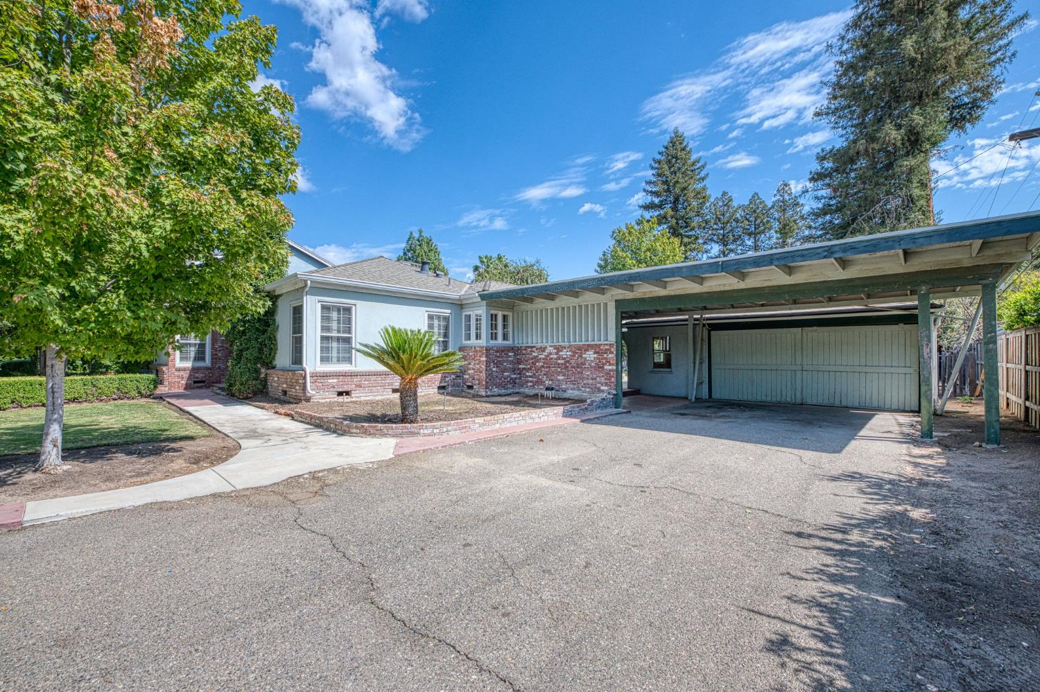 4804 N Arcade Ave, Fresno, CA 93704