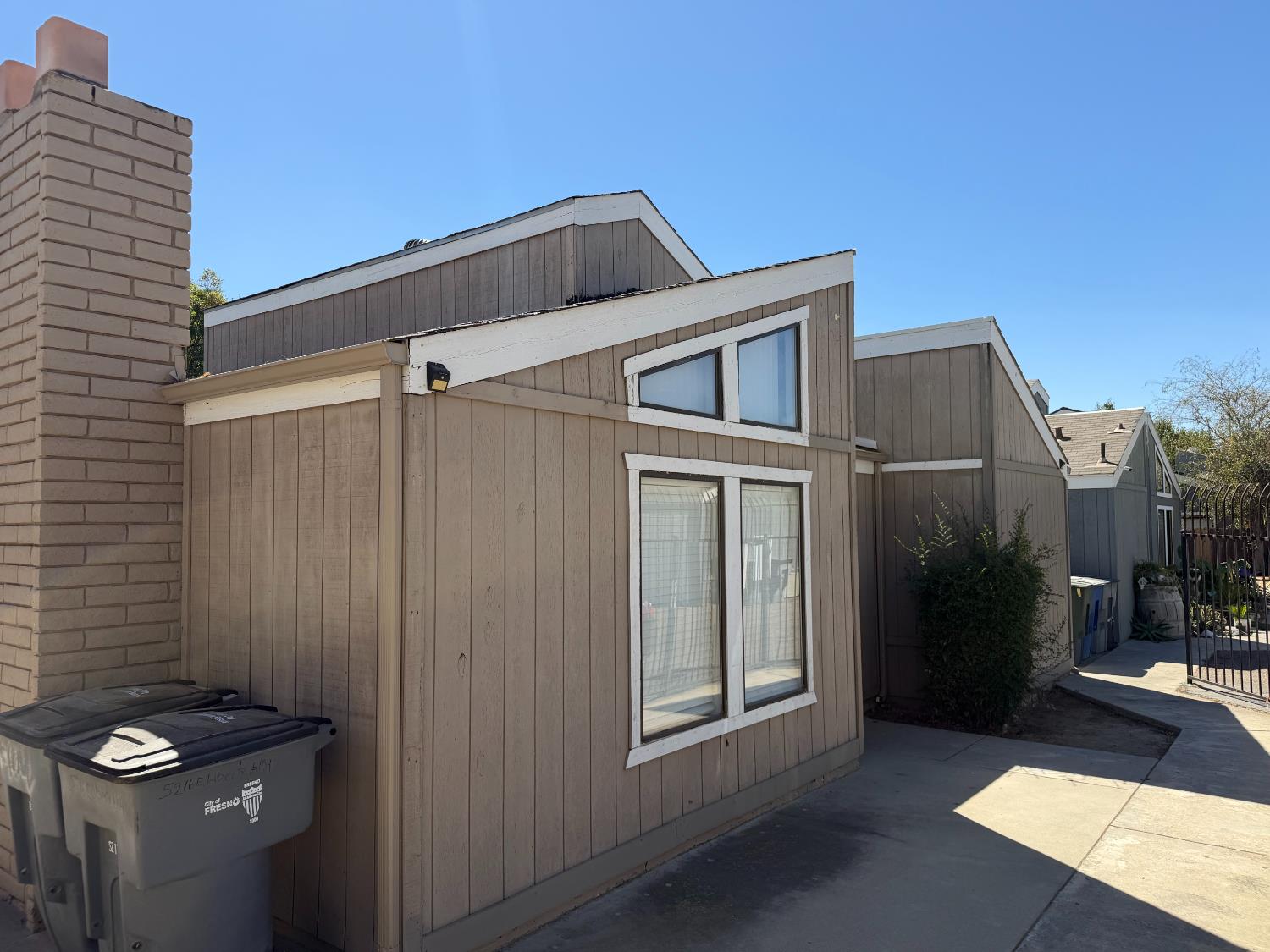 5216 E Liberty Ave #101, Fresno, CA 93727