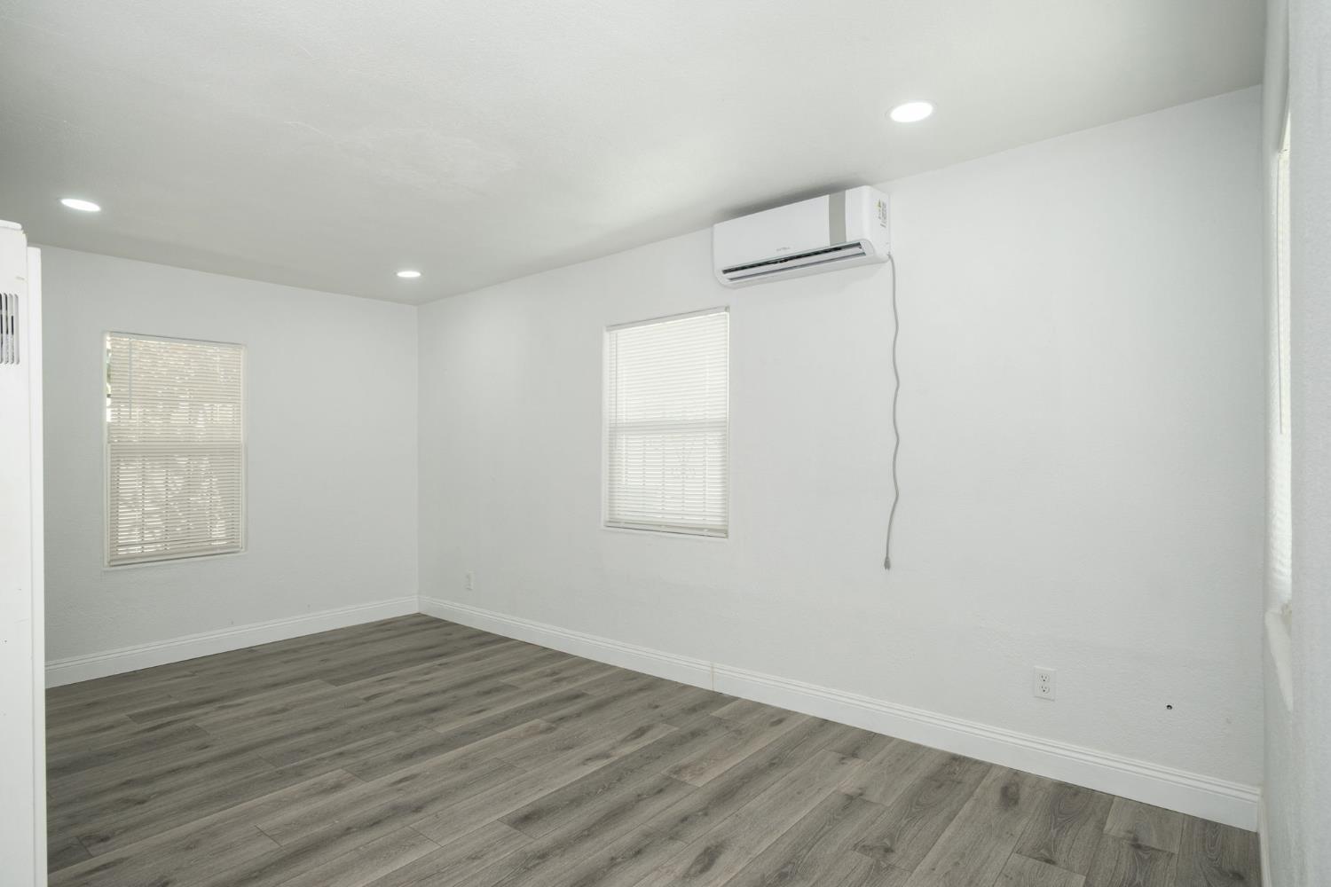 3107 E Belmont Ave, Fresno, CA 93702