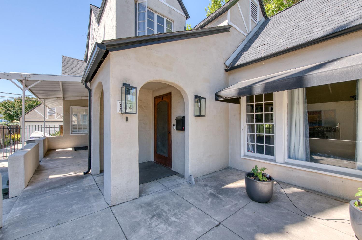 544 E Clinton, Fresno, CA 93704