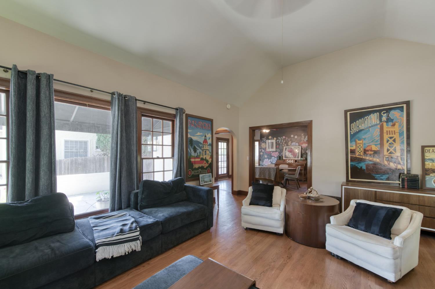 544 E Clinton, Fresno, CA 93704