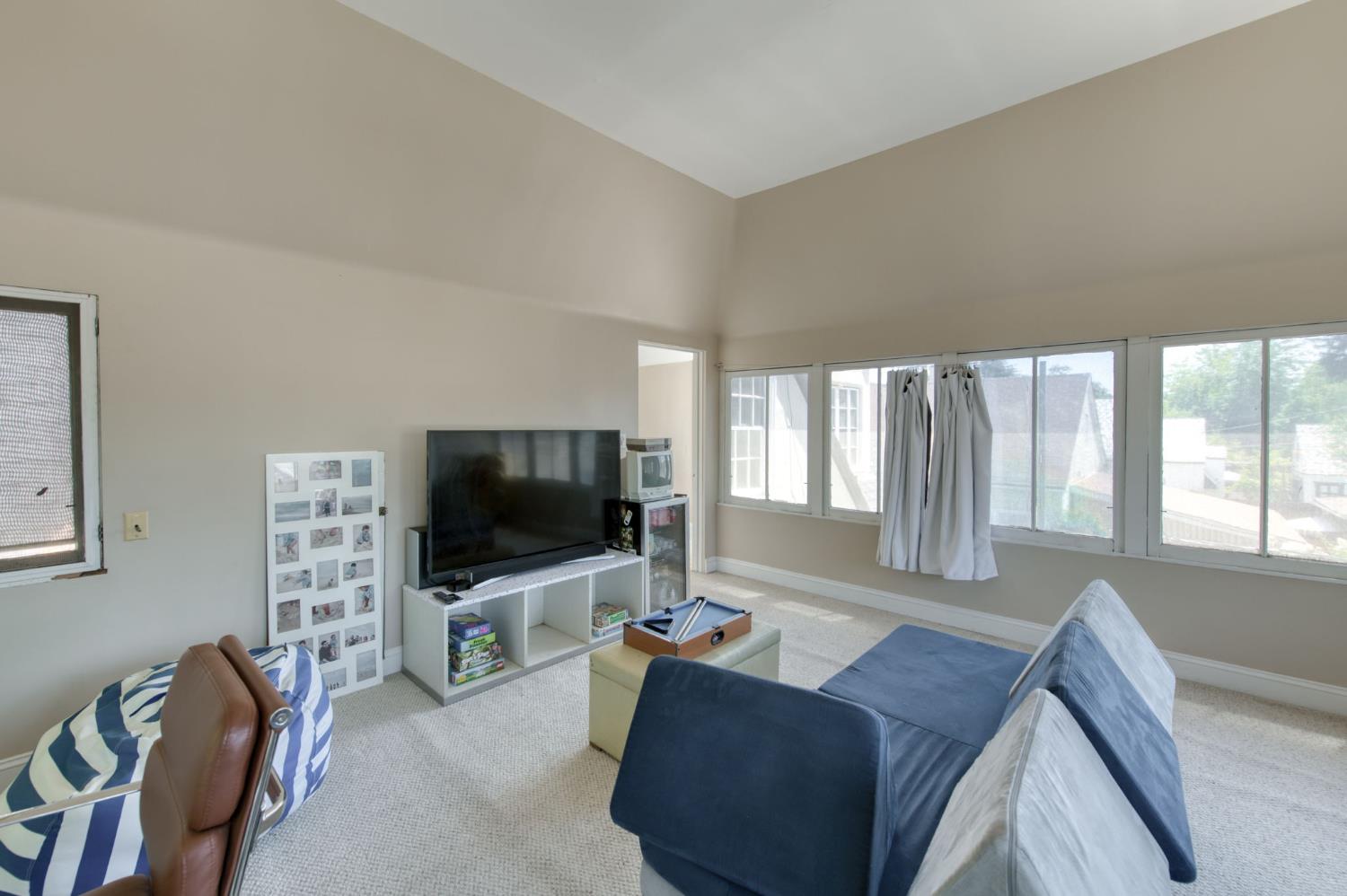 544 E Clinton, Fresno, CA 93704