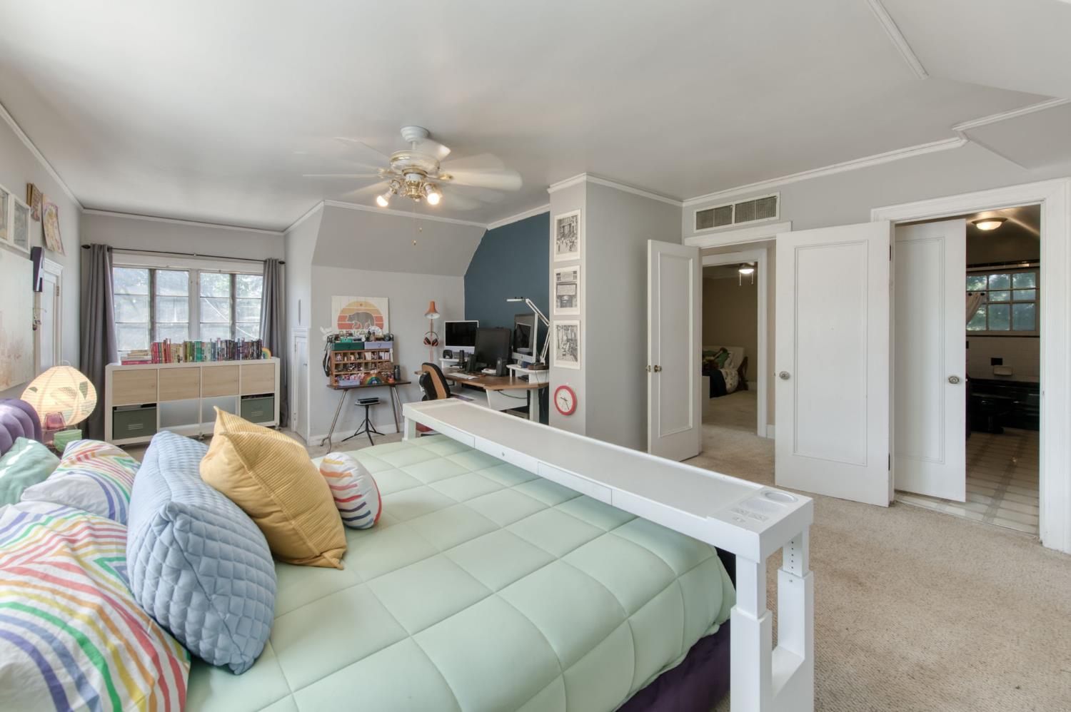 544 E Clinton, Fresno, CA 93704