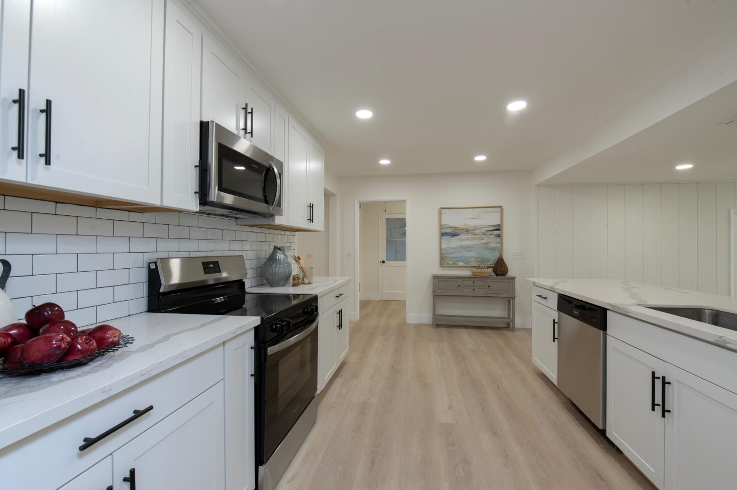 5494 E Dakota Ave, Fresno, CA 93727