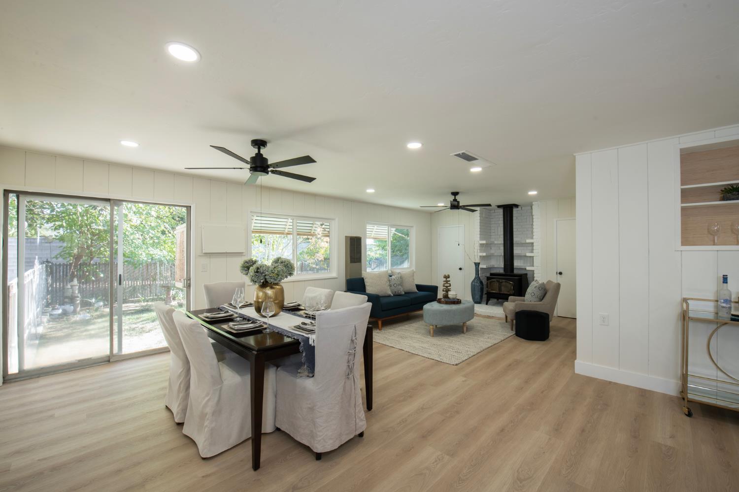 5494 E Dakota Ave, Fresno, CA 93727