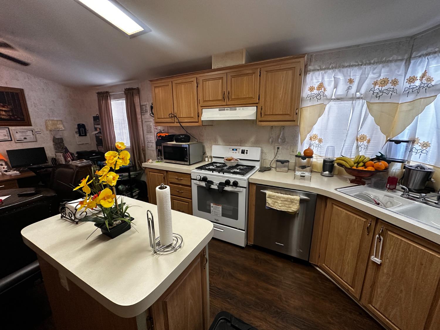 1907 Dairy Ave #16, Corcoran, CA 93212