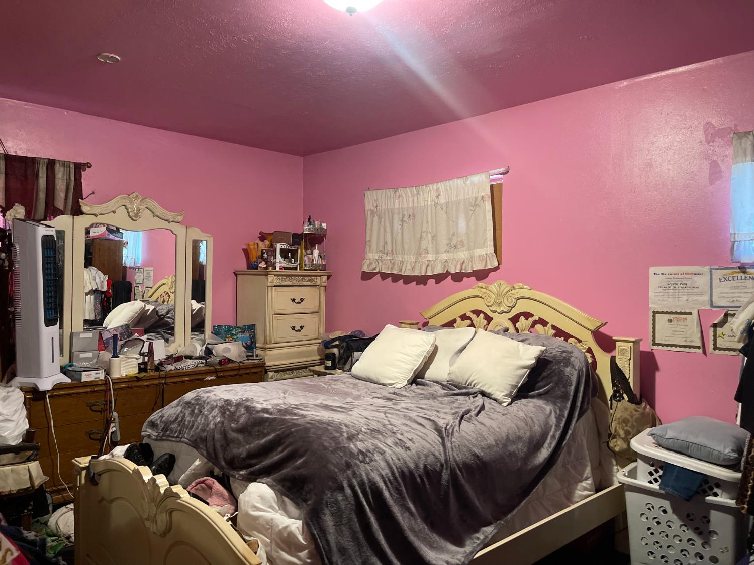 2977 E Robinson Ave, Fresno, CA 93726