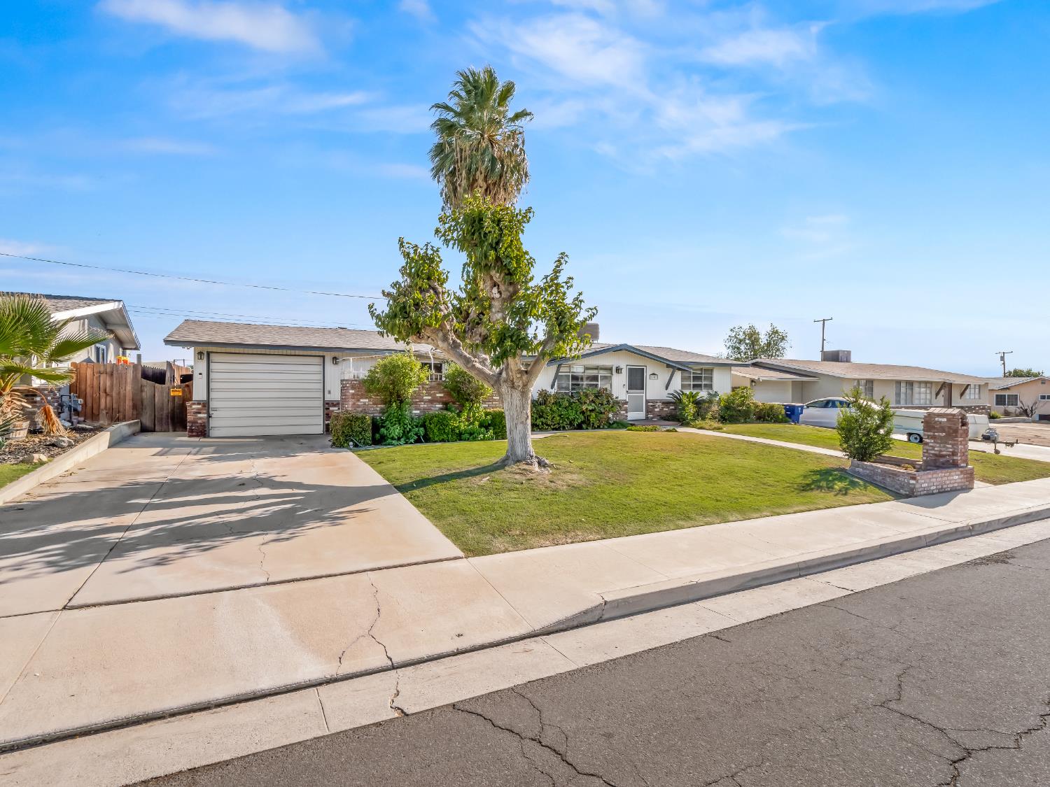2702 Blade Ave, Bakersfield, CA 93306