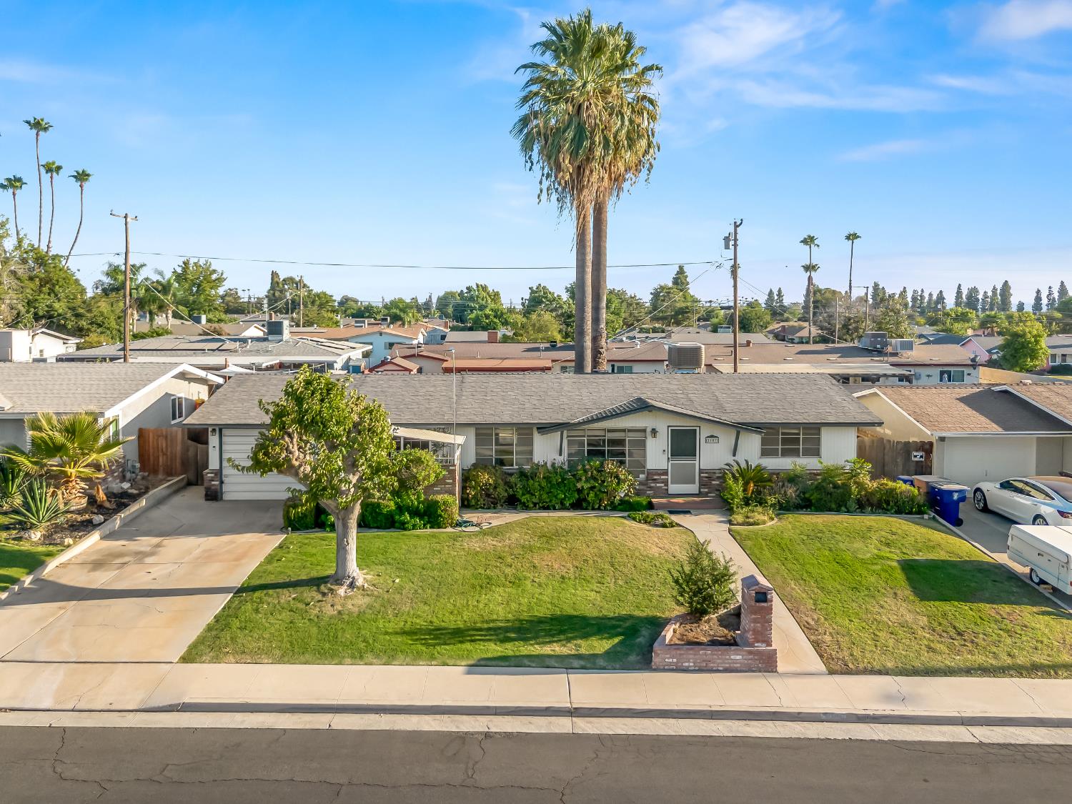 2702 Blade Ave, Bakersfield, CA 93306