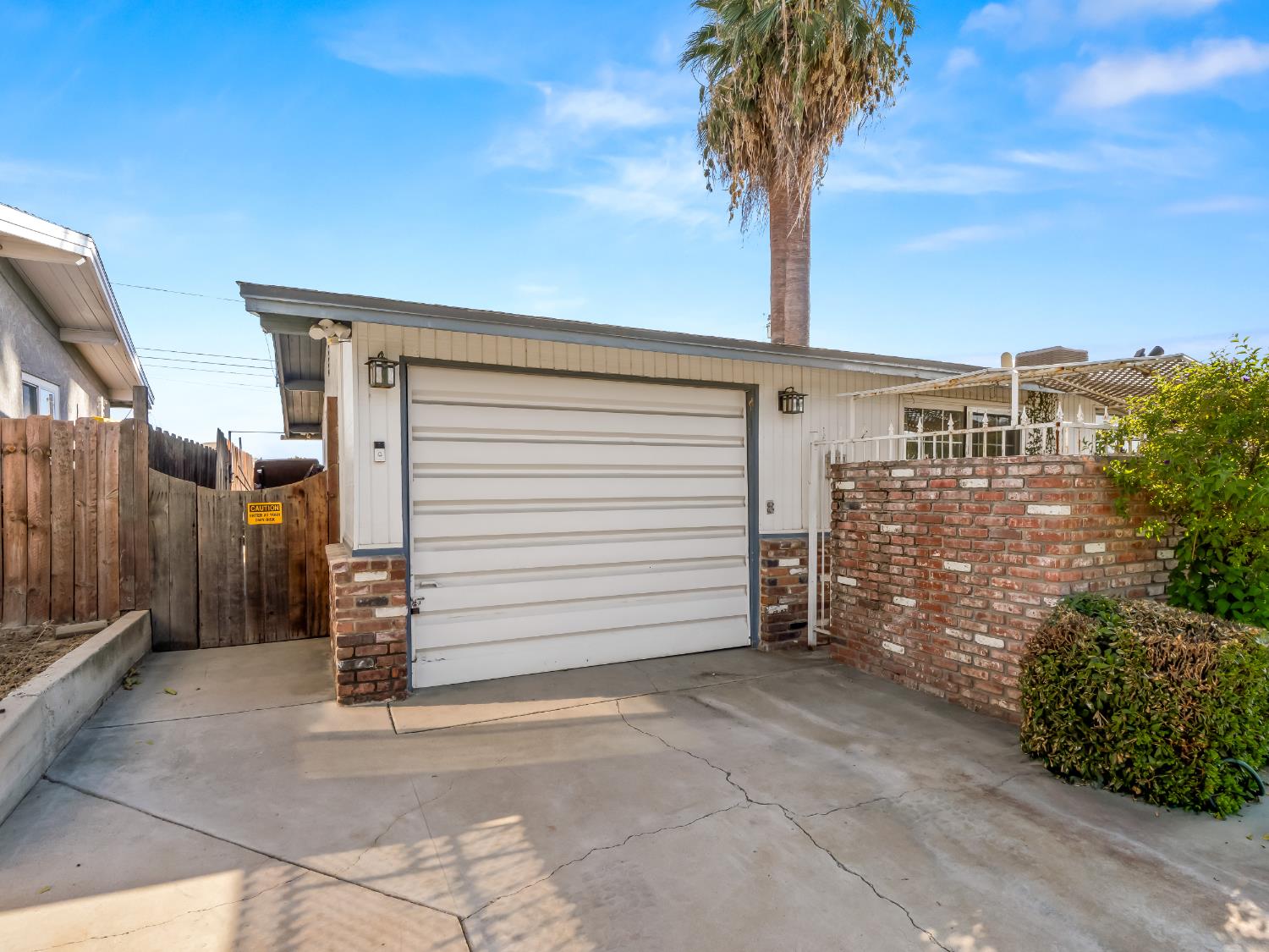 2702 Blade Ave, Bakersfield, CA 93306
