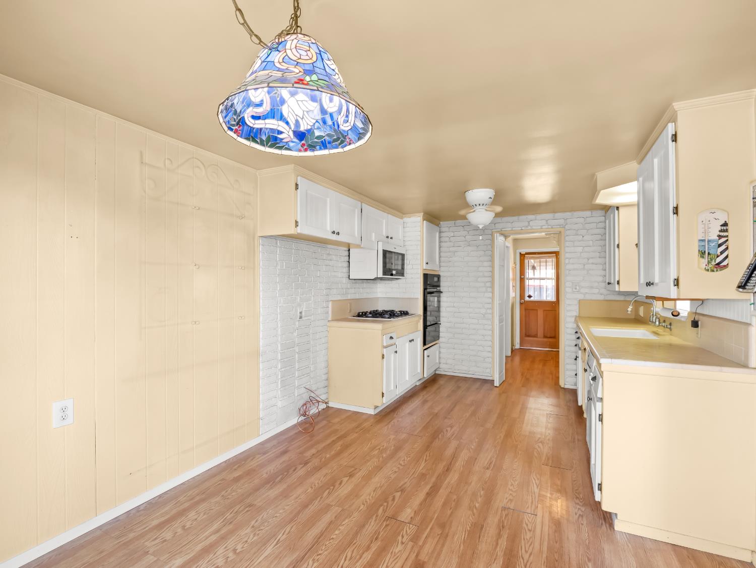 2702 Blade Ave, Bakersfield, CA 93306