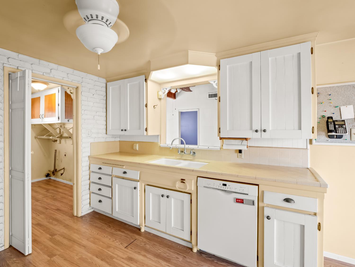 2702 Blade Ave, Bakersfield, CA 93306