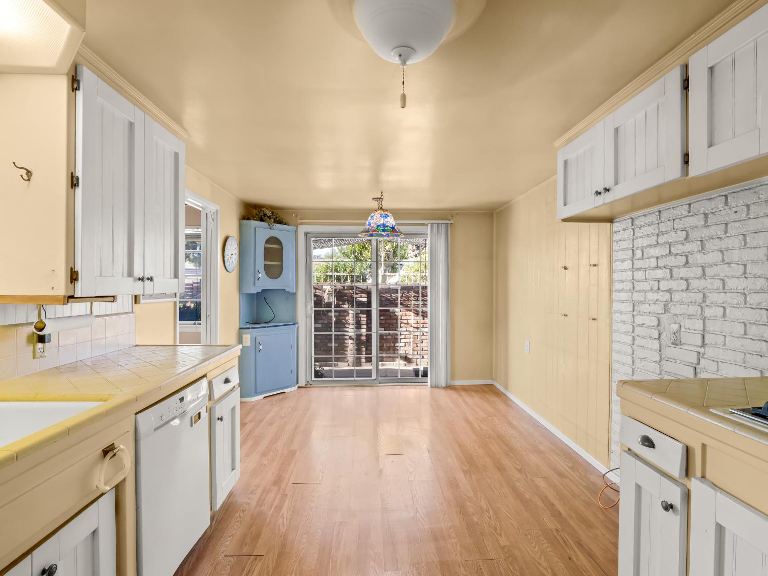 2702 Blade Ave, Bakersfield, CA 93306