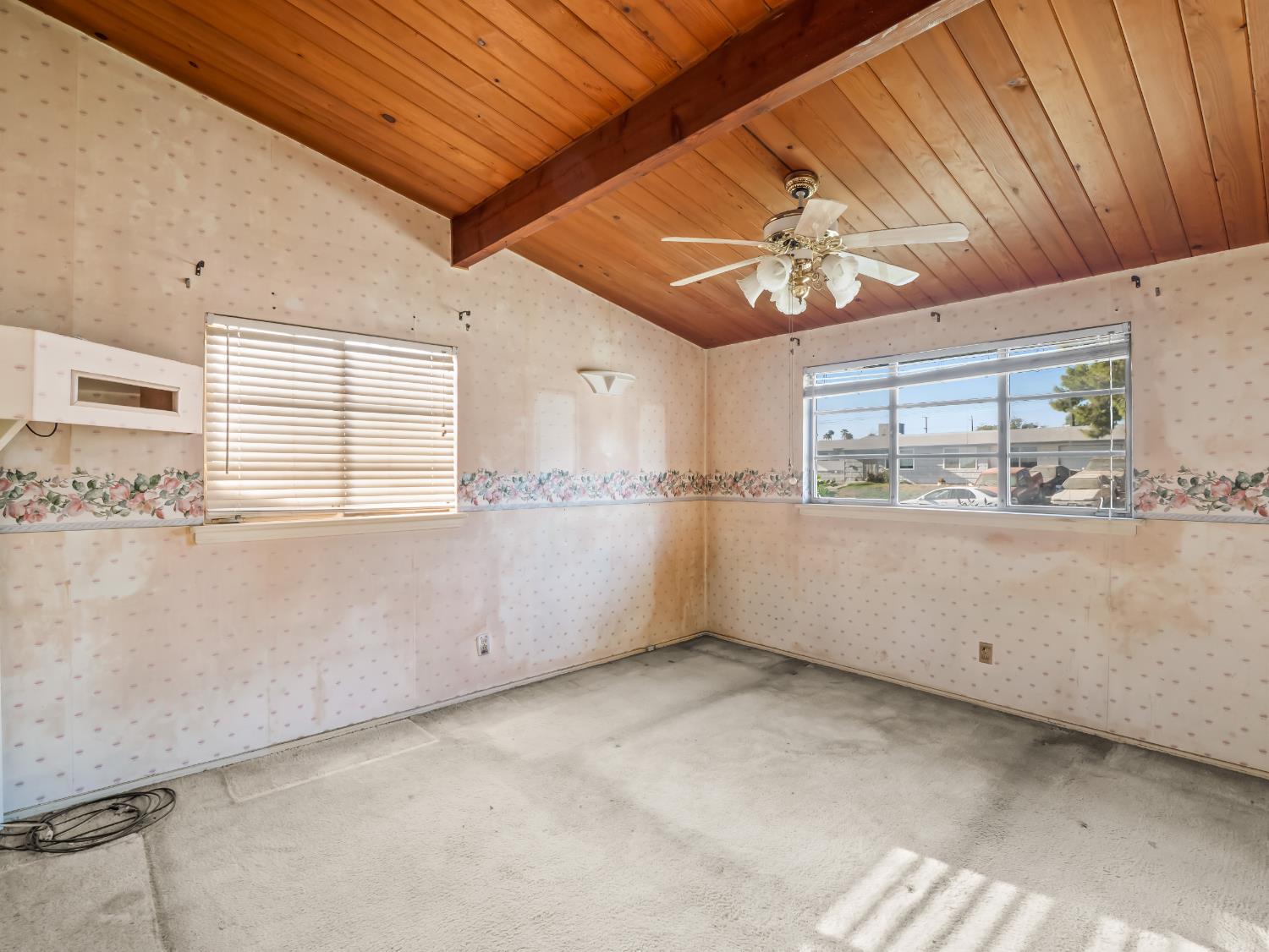 2702 Blade Ave, Bakersfield, CA 93306