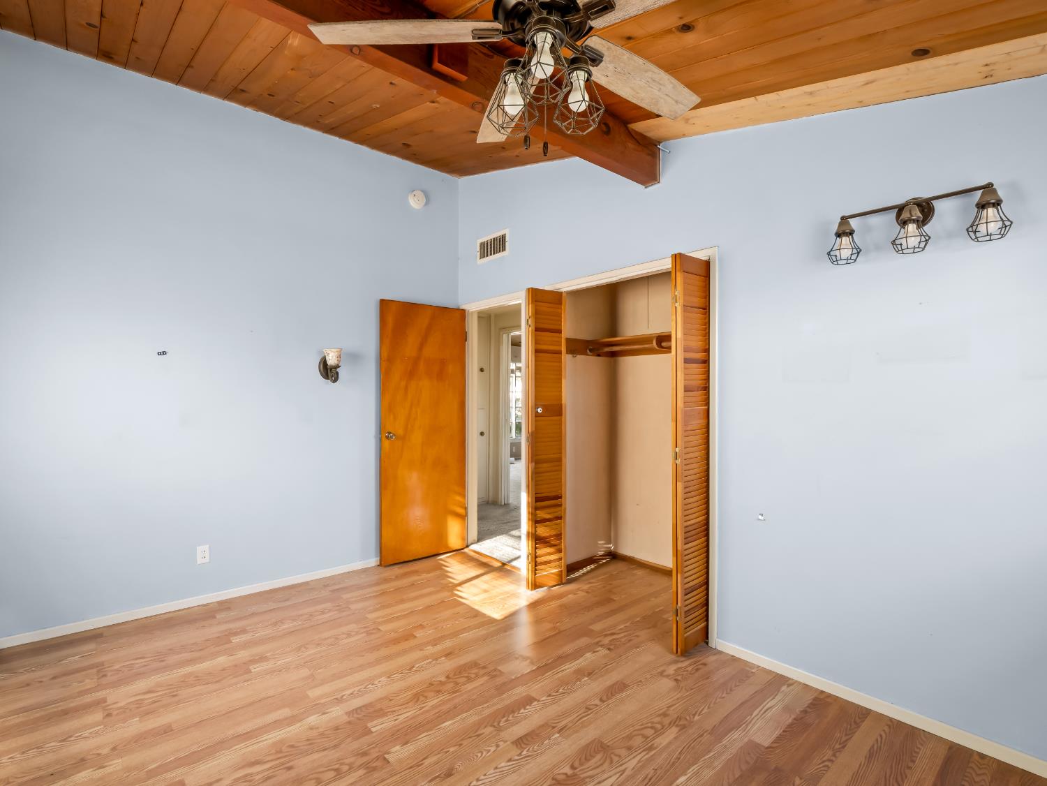 2702 Blade Ave, Bakersfield, CA 93306
