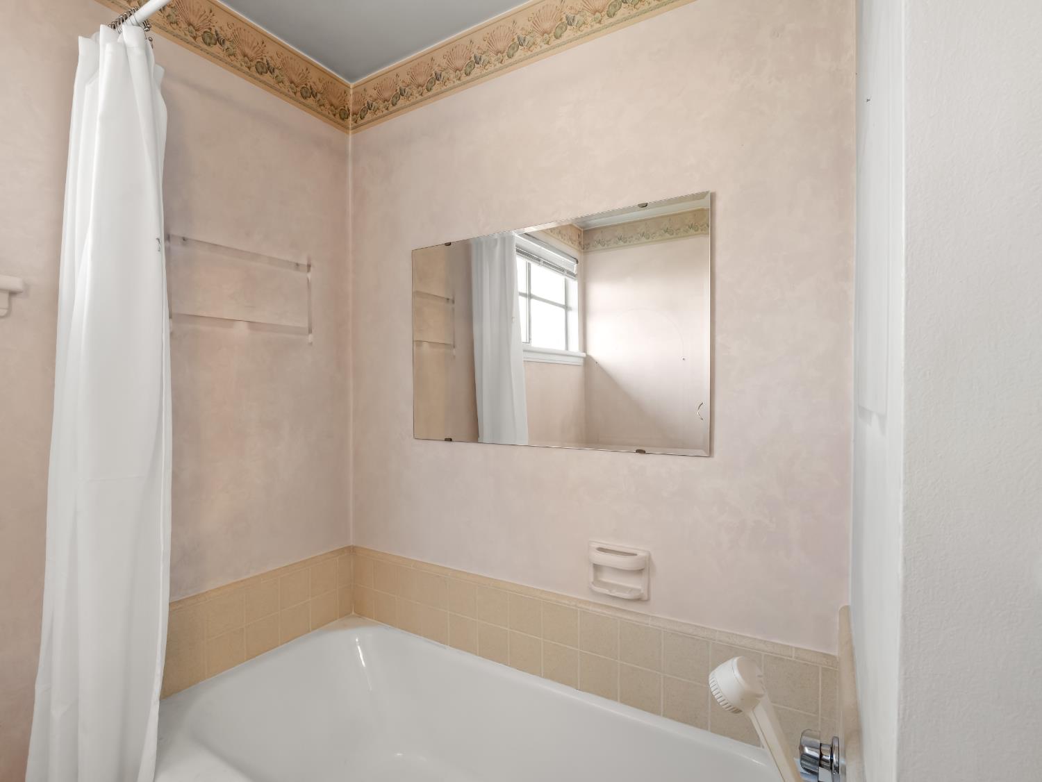 2702 Blade Ave, Bakersfield, CA 93306