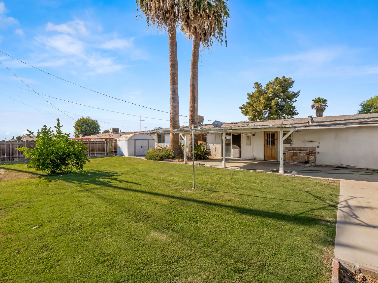 2702 Blade Ave, Bakersfield, CA 93306