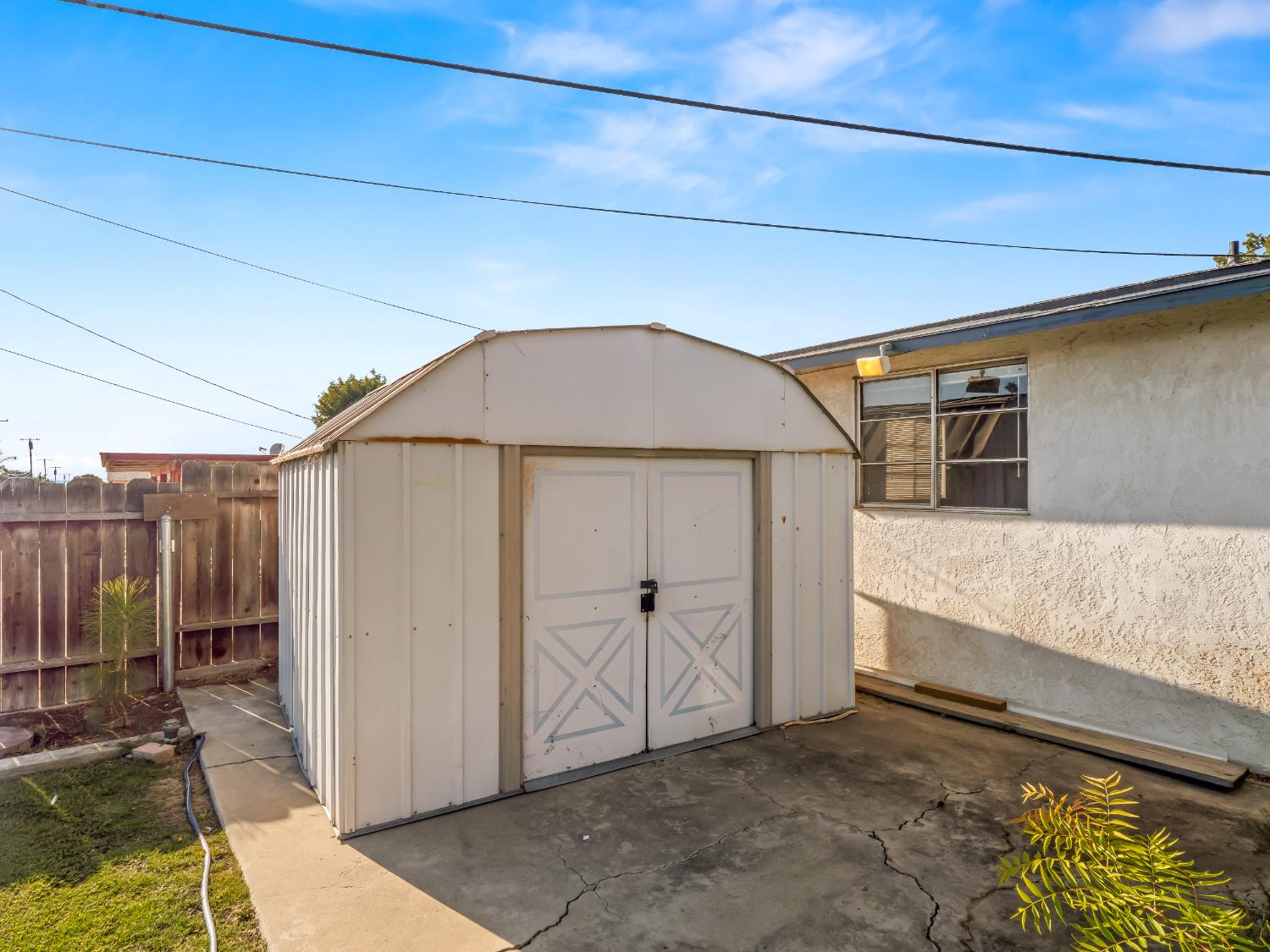 2702 Blade Ave, Bakersfield, CA 93306