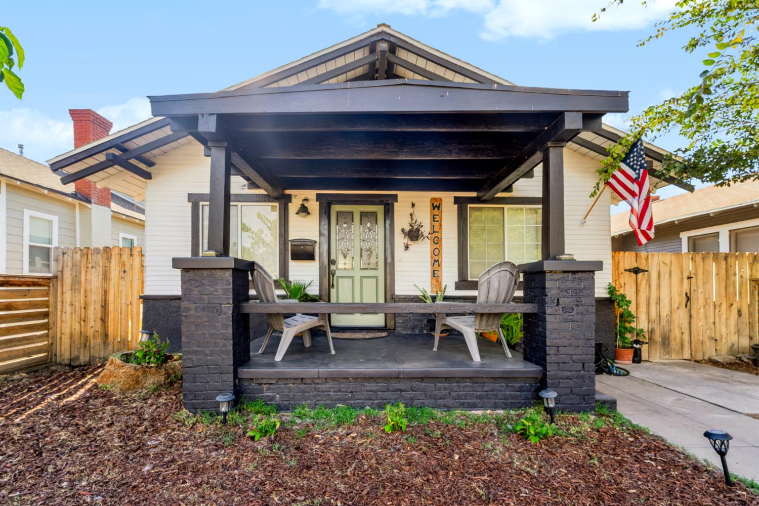 731 N Roosevelt Ave, Fresno, CA 93728