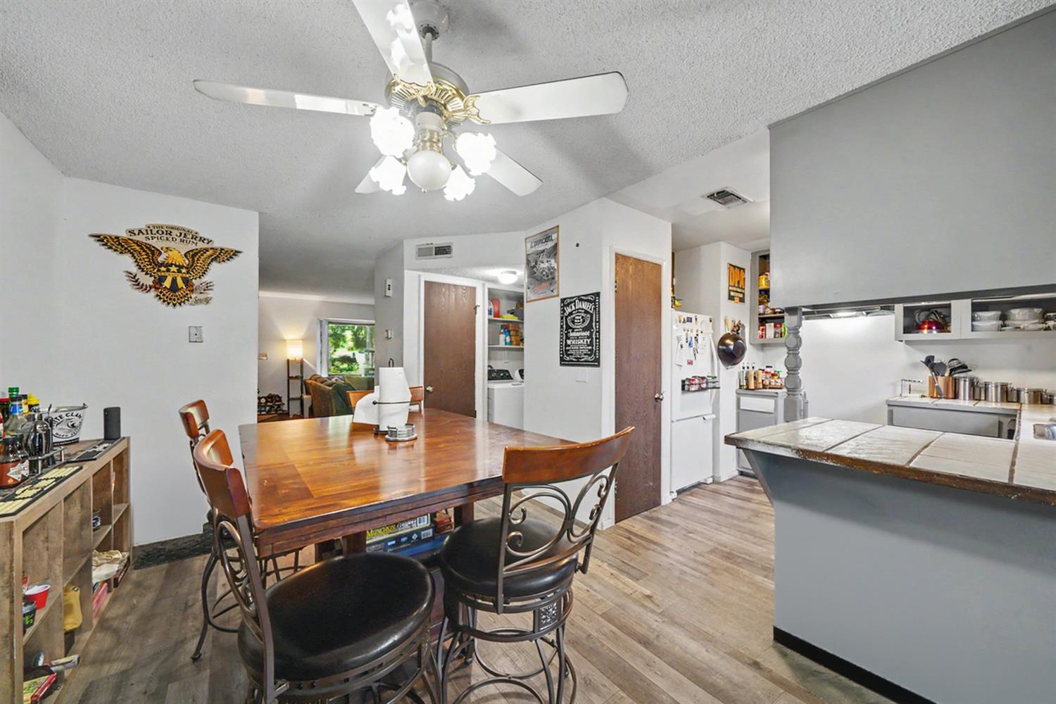 4676 E Alamos Ave #118, Fresno, CA 93726
