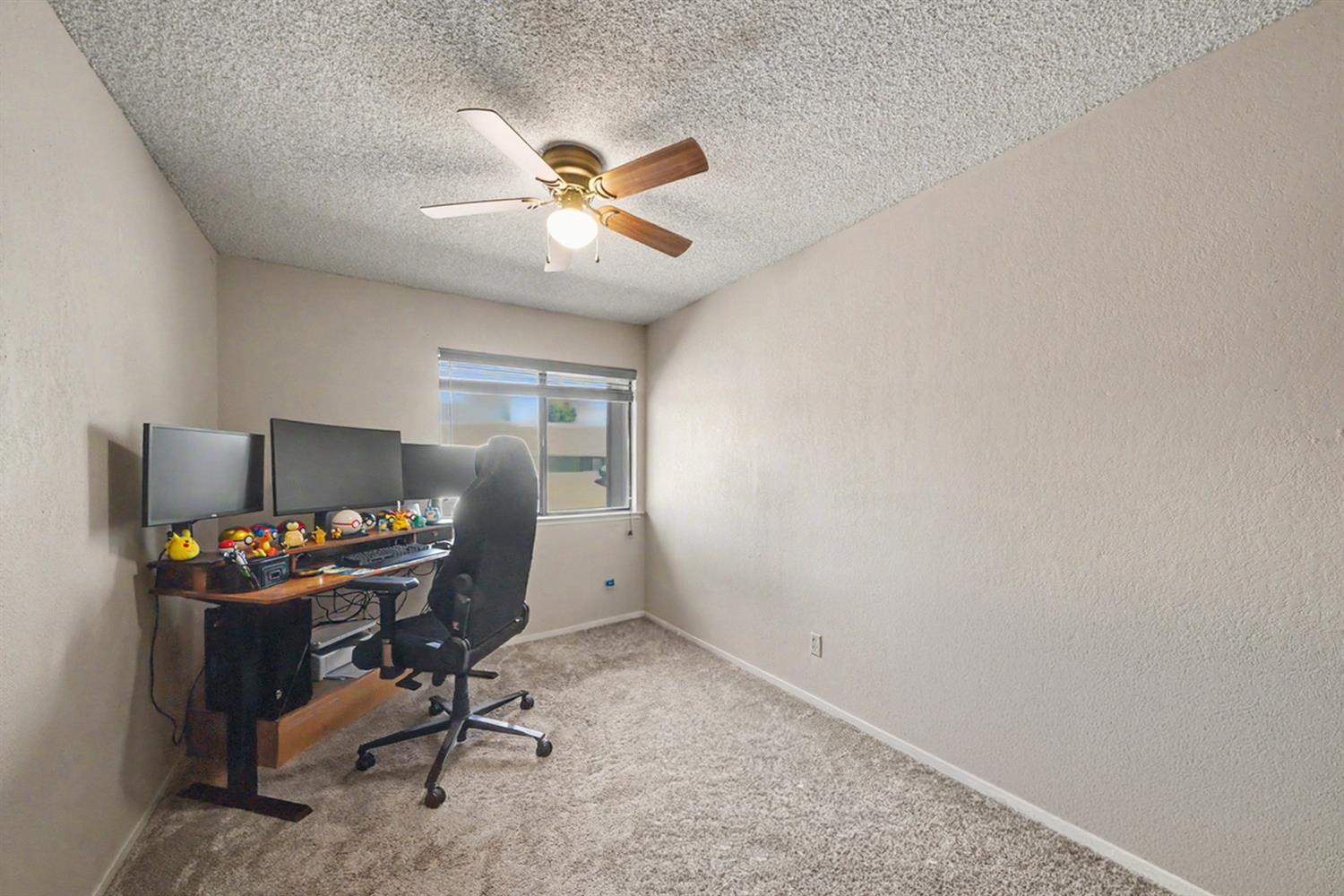 4676 E Alamos Ave #118, Fresno, CA 93726