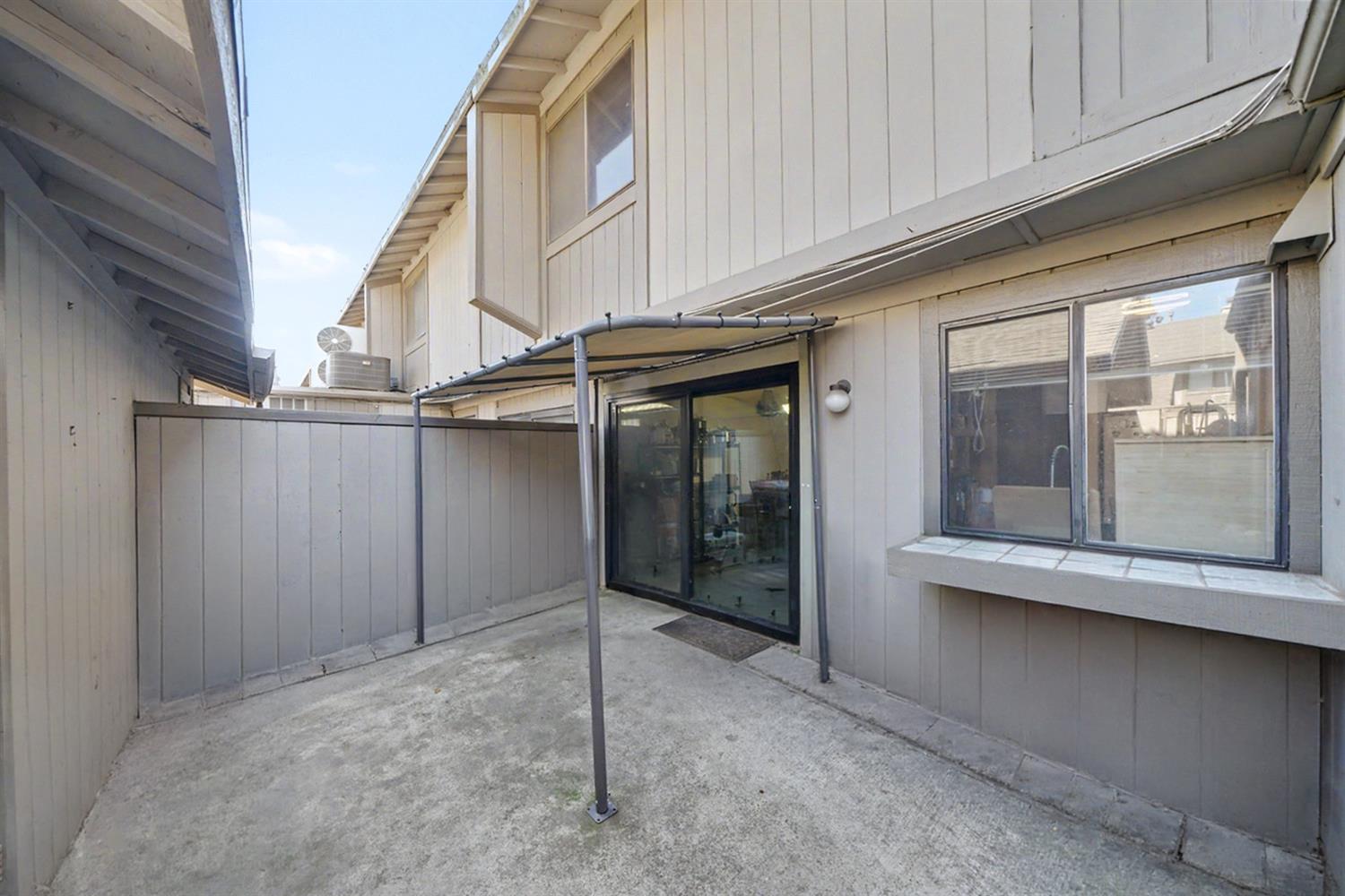 4676 E Alamos Ave #118, Fresno, CA 93726