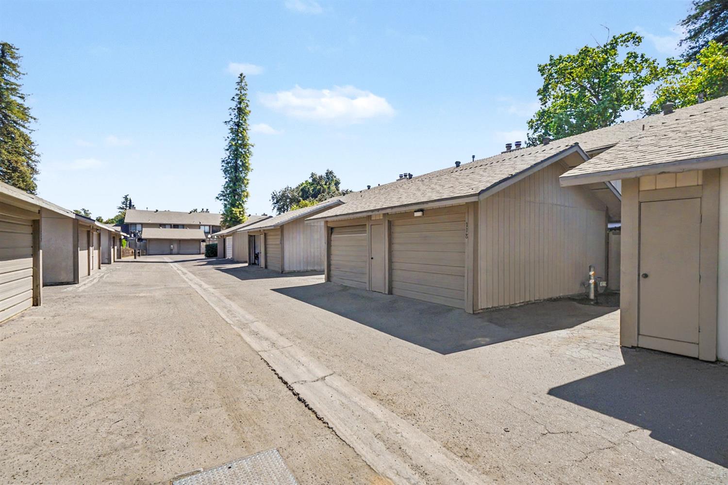 4676 E Alamos Ave #118, Fresno, CA 93726