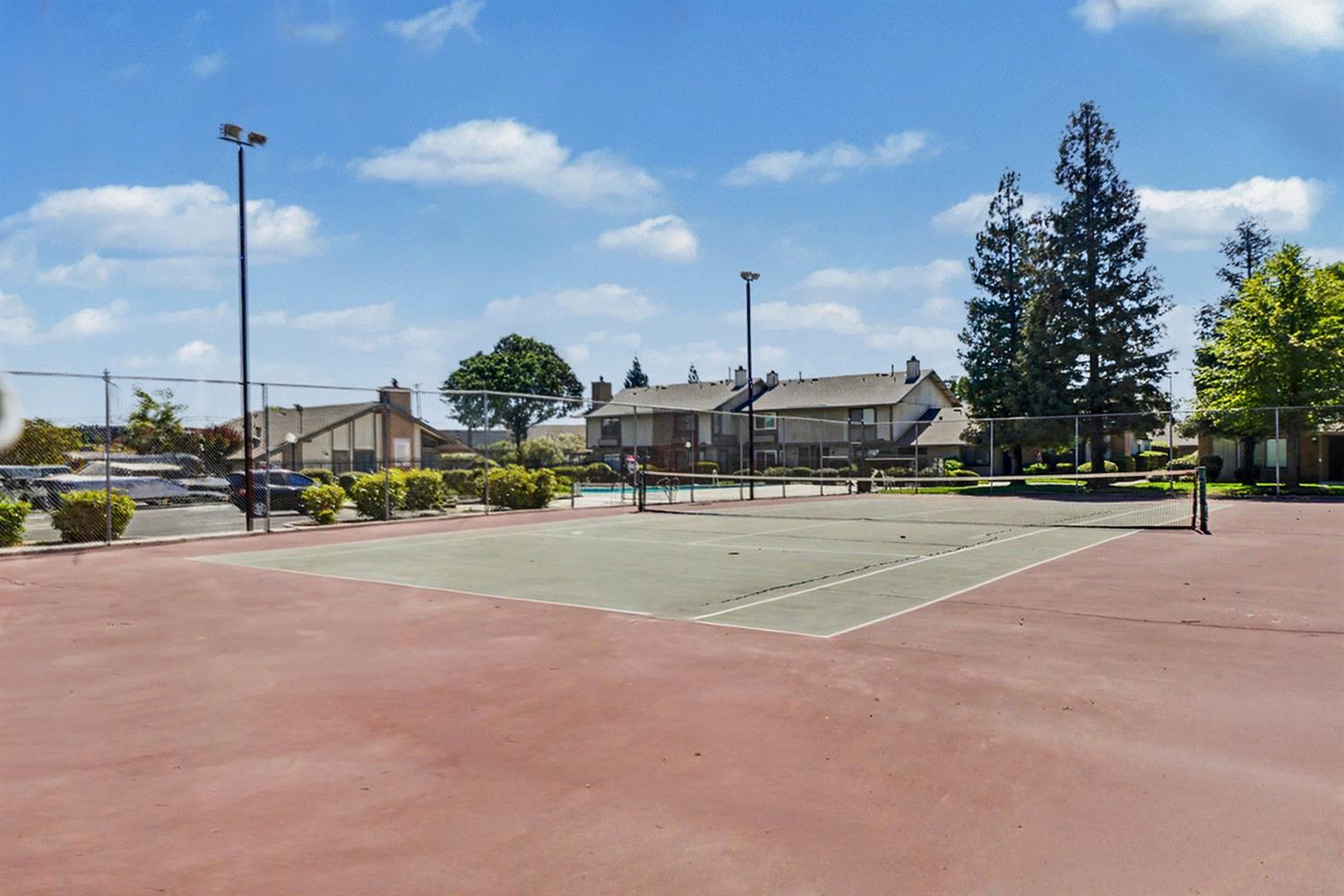 4676 E Alamos Ave #118, Fresno, CA 93726