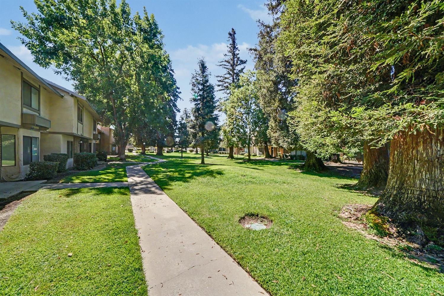 4676 E Alamos Ave #118, Fresno, CA 93726