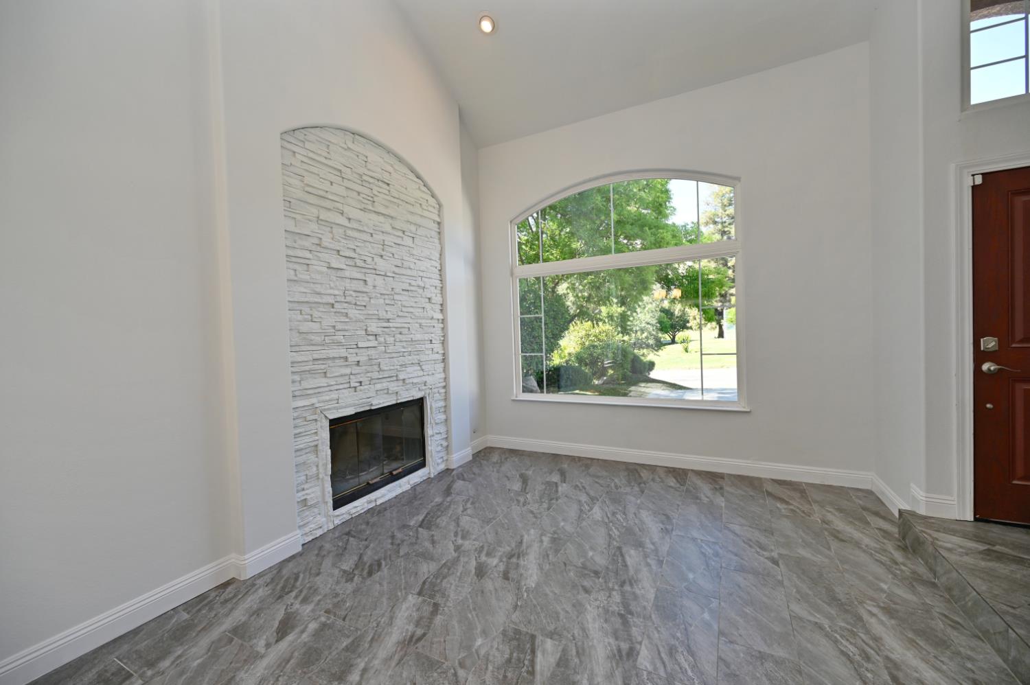 21678 Eastmere Ln, Friant, CA 93626