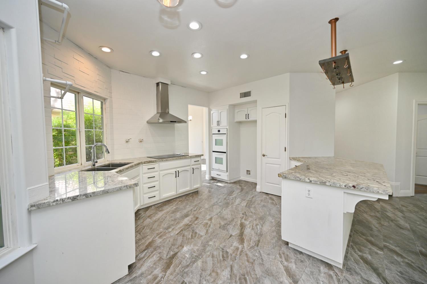21678 Eastmere Ln, Friant, CA 93626