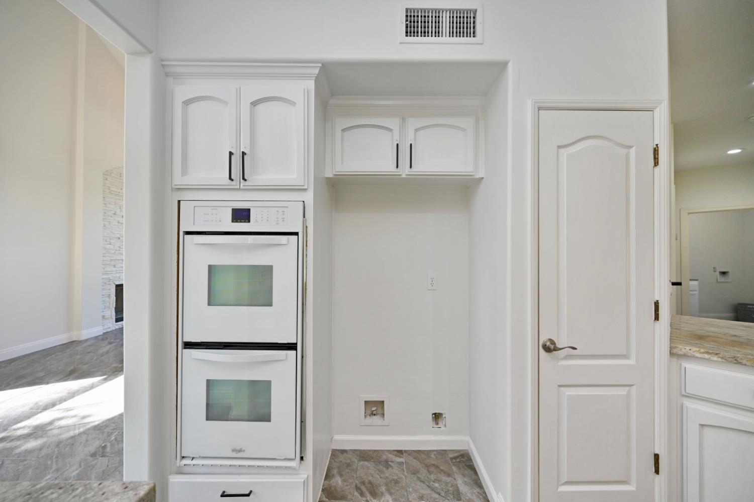 21678 Eastmere Ln, Friant, CA 93626