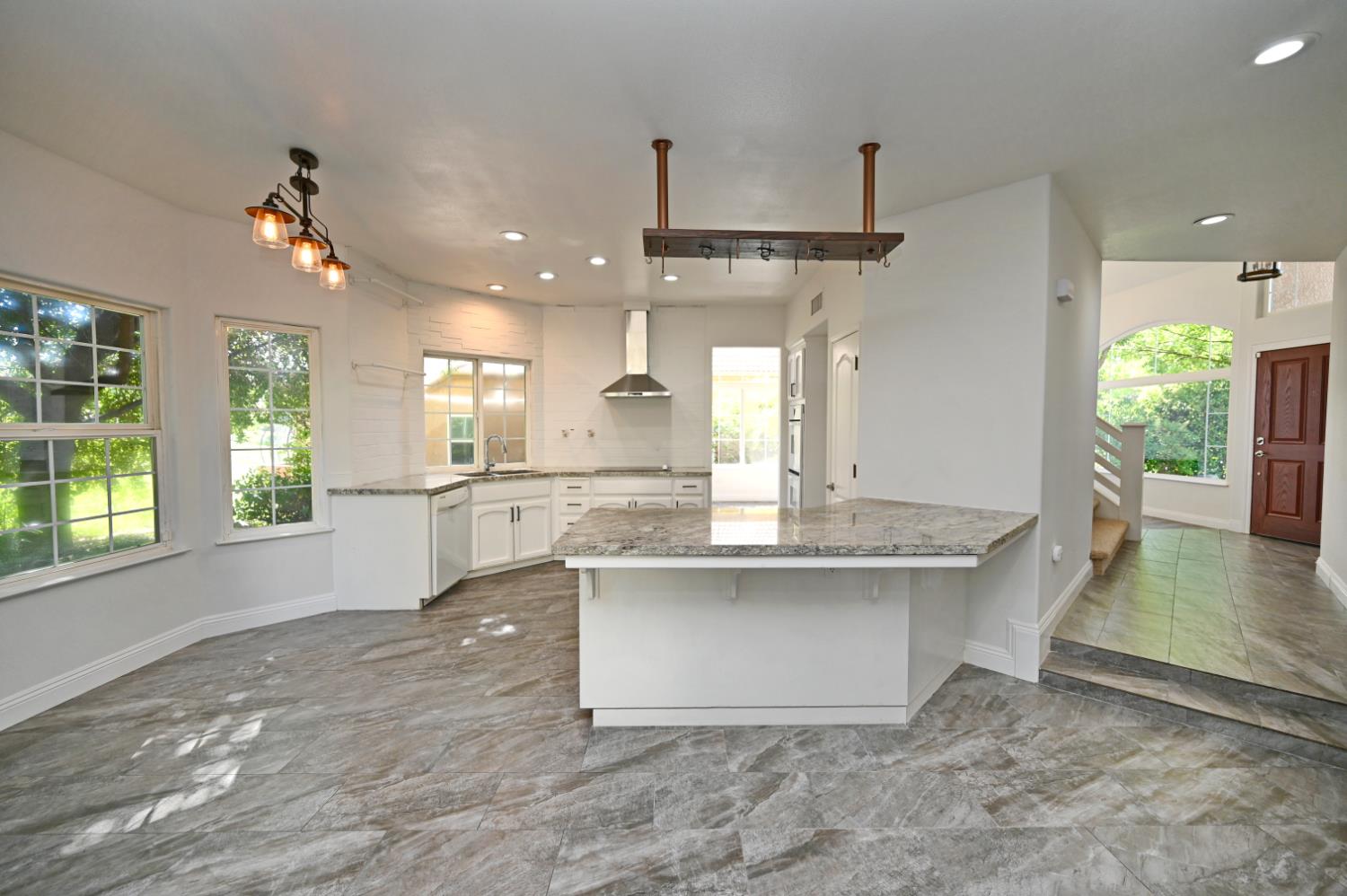 21678 Eastmere Ln, Friant, CA 93626