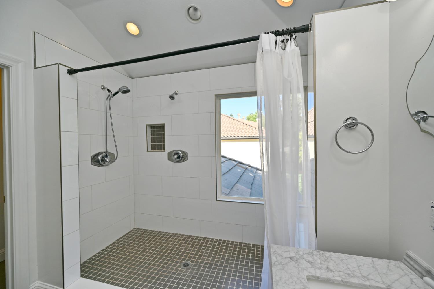 21678 Eastmere Ln, Friant, CA 93626