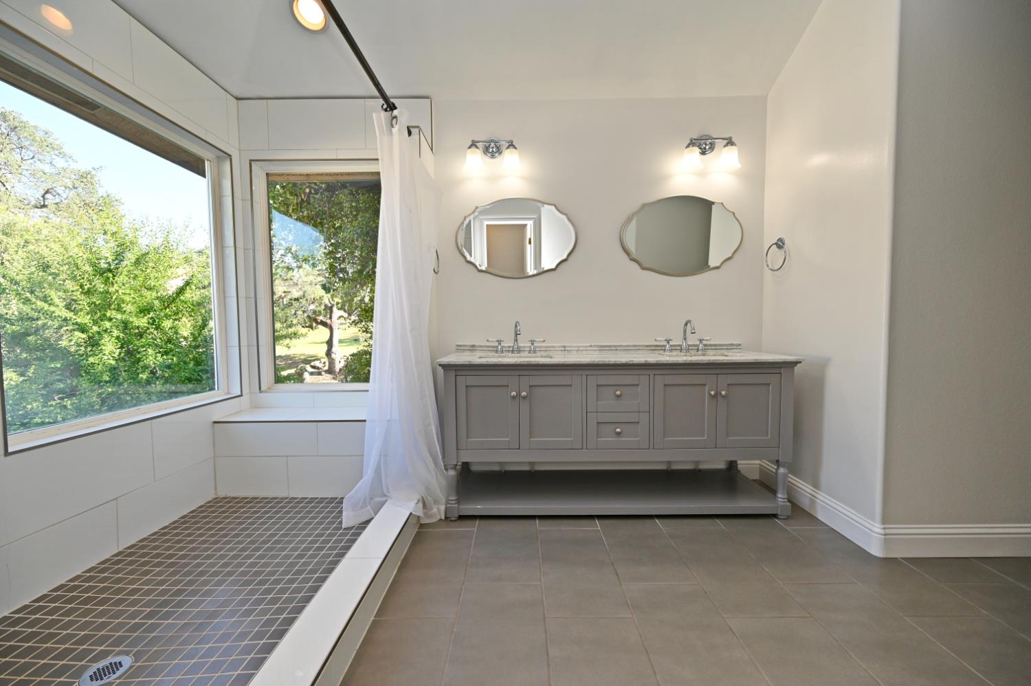 21678 Eastmere Ln, Friant, CA 93626