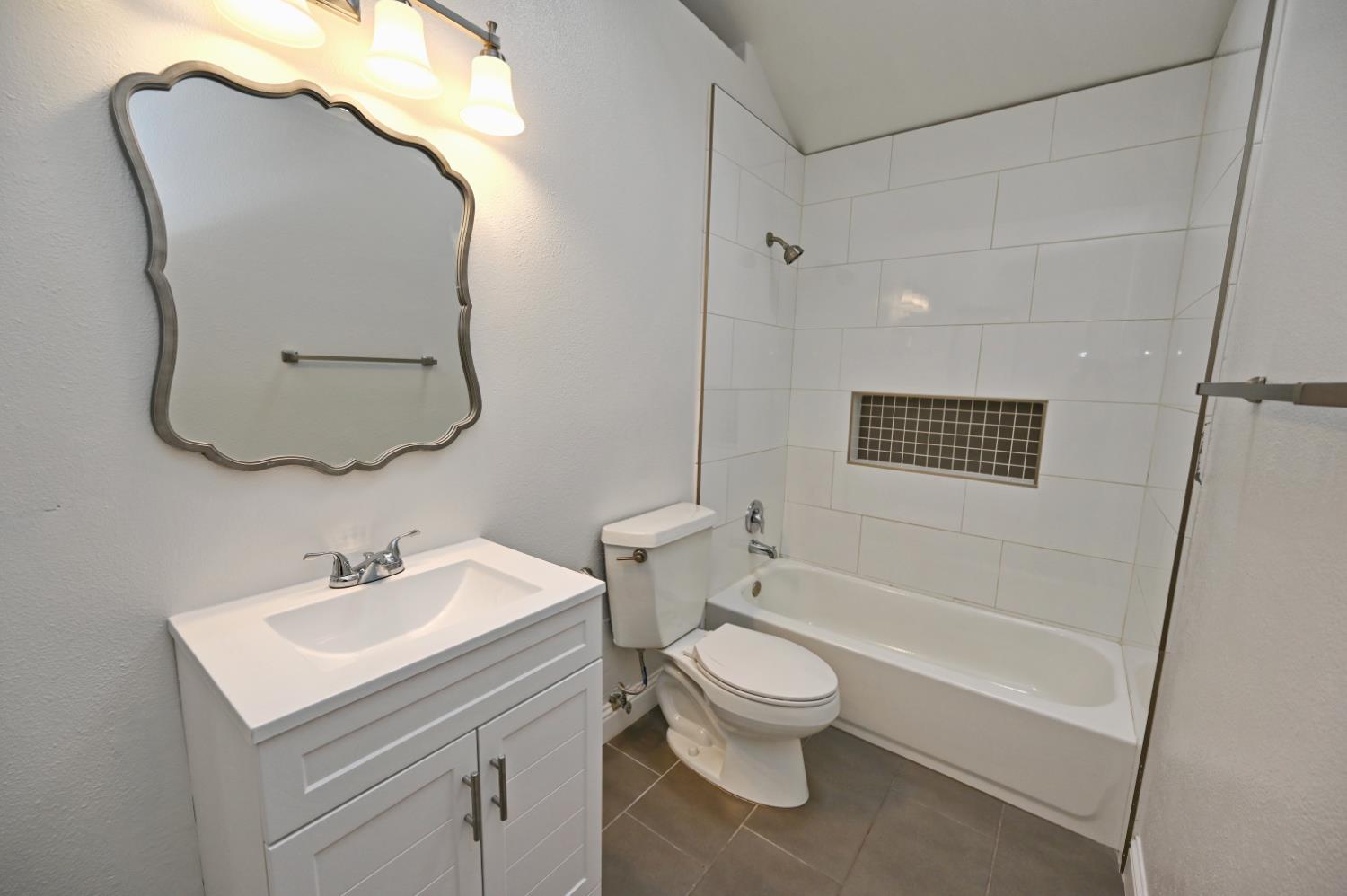 21678 Eastmere Ln, Friant, CA 93626