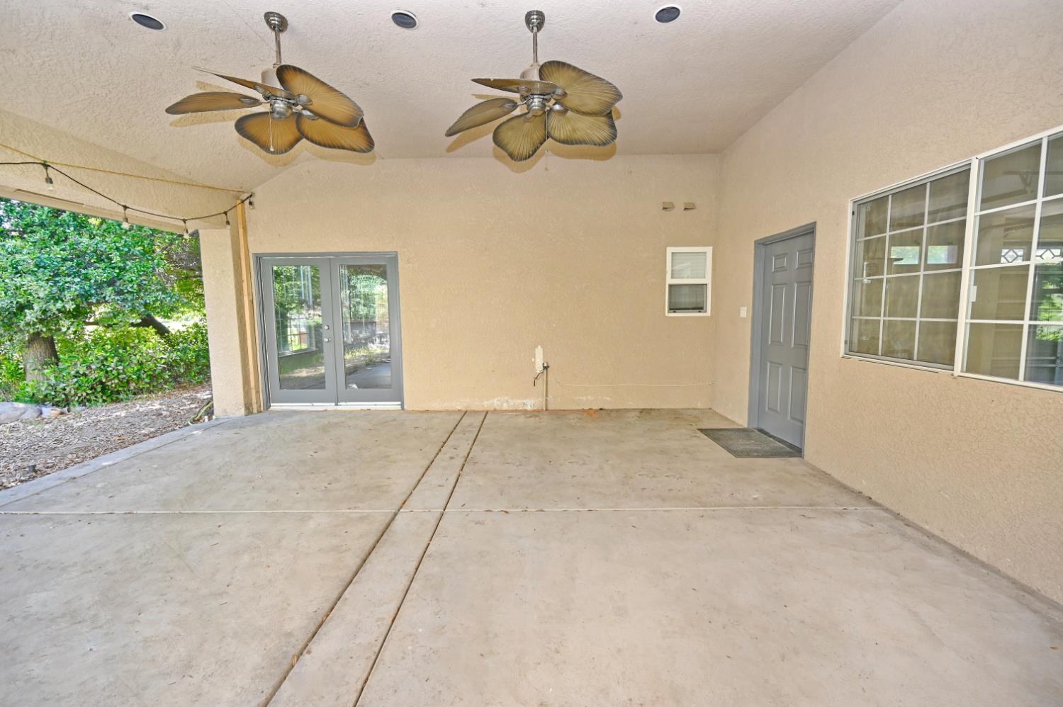 21678 Eastmere Ln, Friant, CA 93626