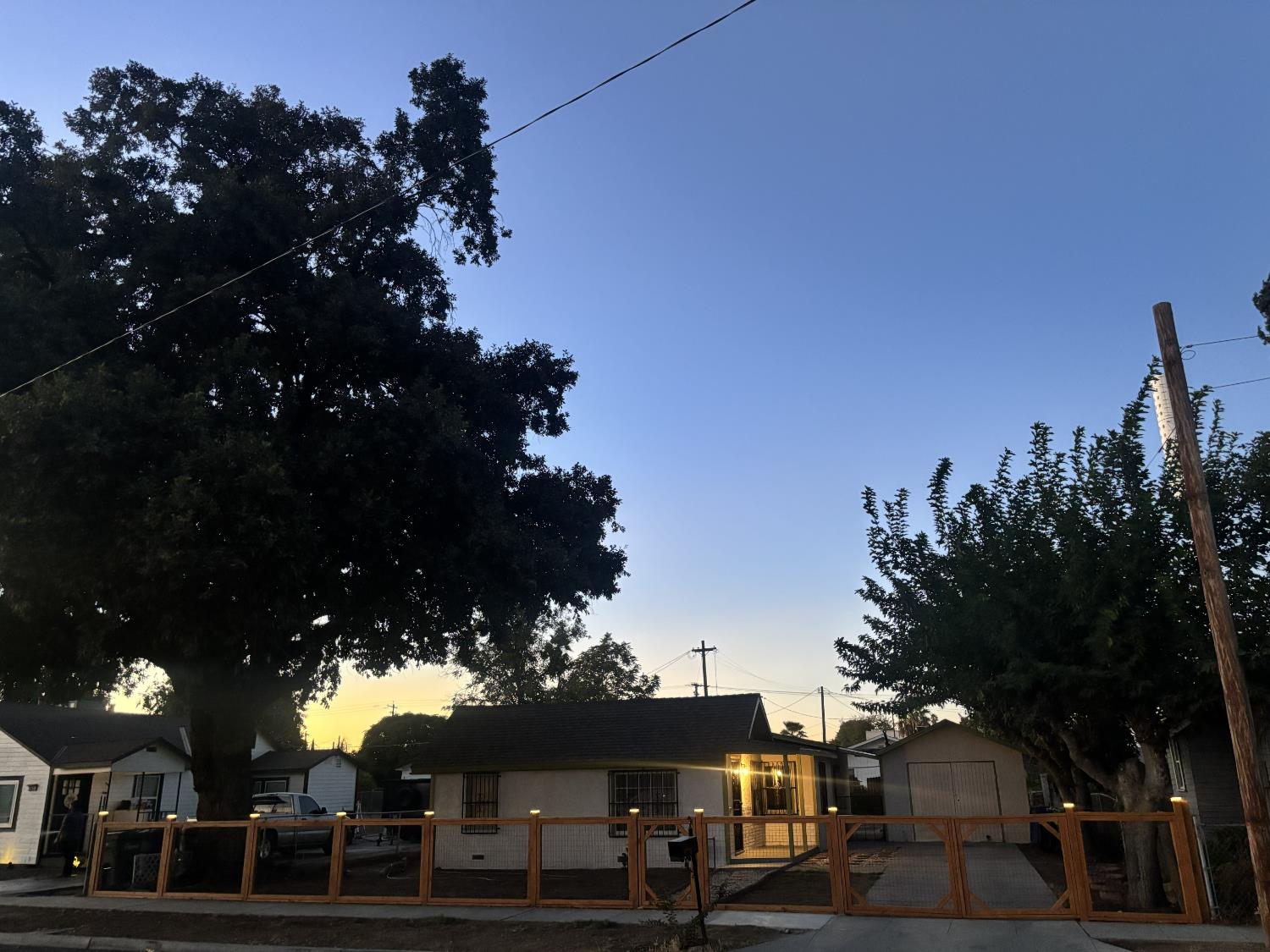 4163 E Clay Ave, Fresno, CA 93702