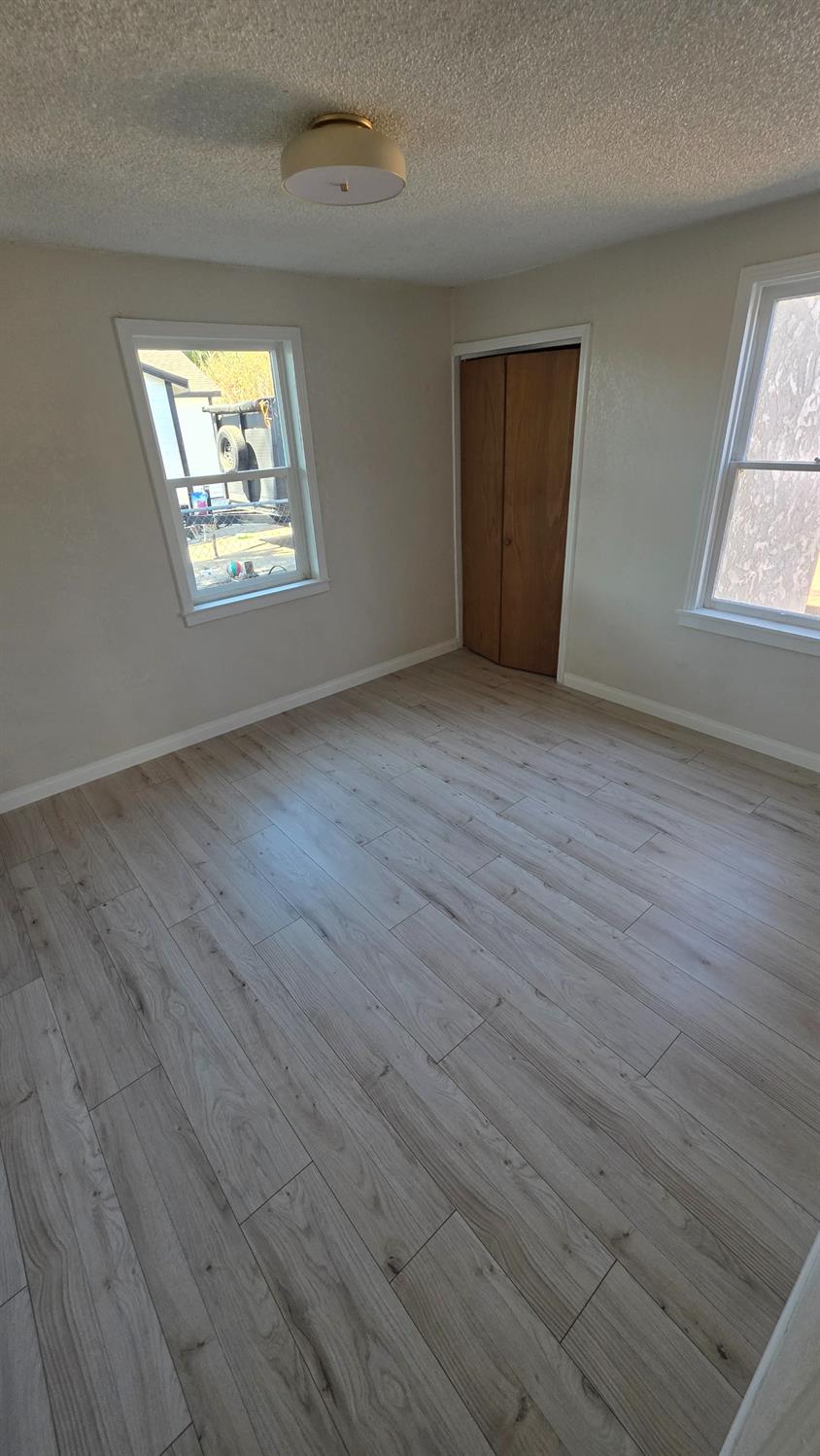 4163 E Clay Ave, Fresno, CA 93702