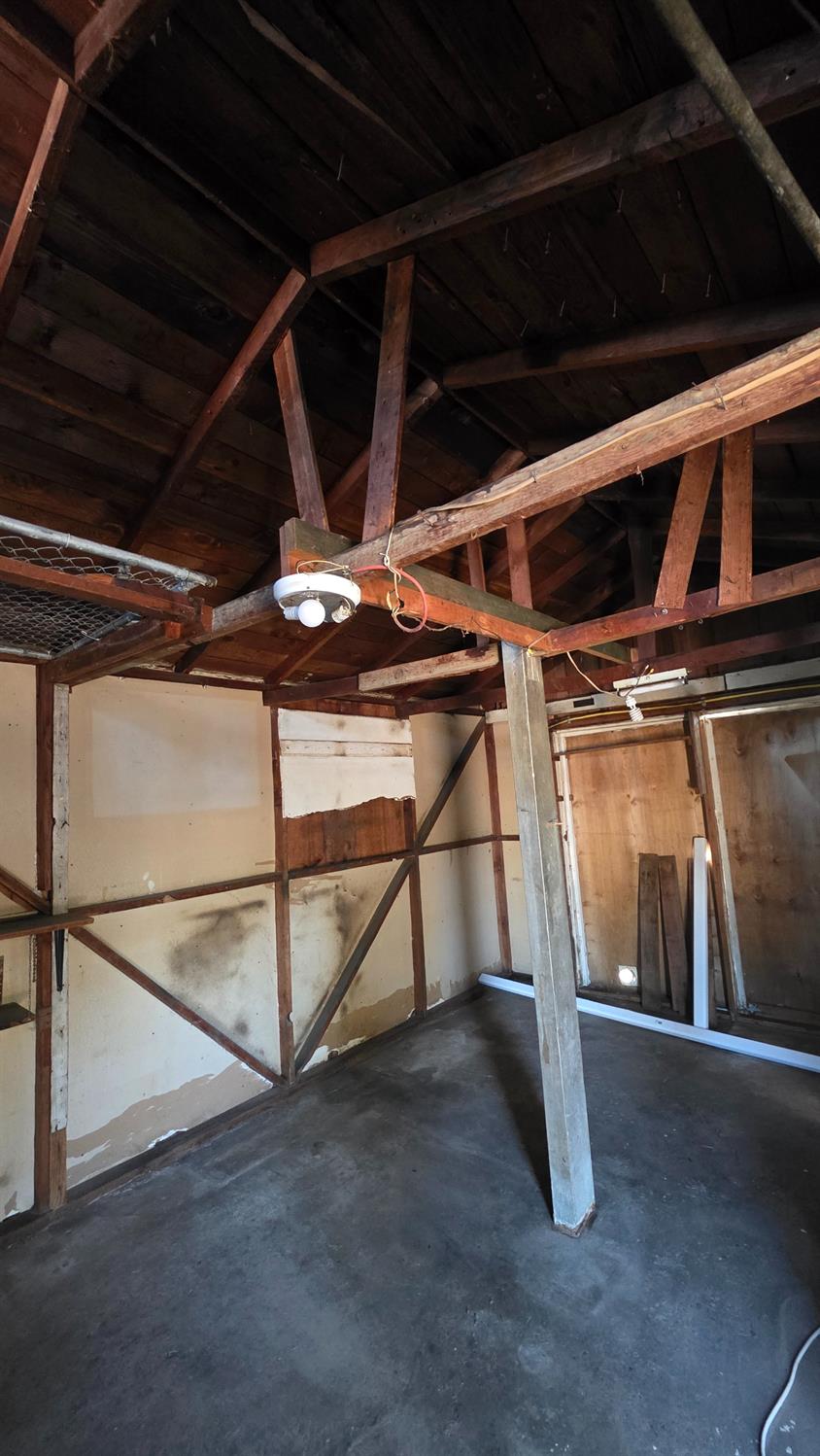 4163 E Clay Ave, Fresno, CA 93702