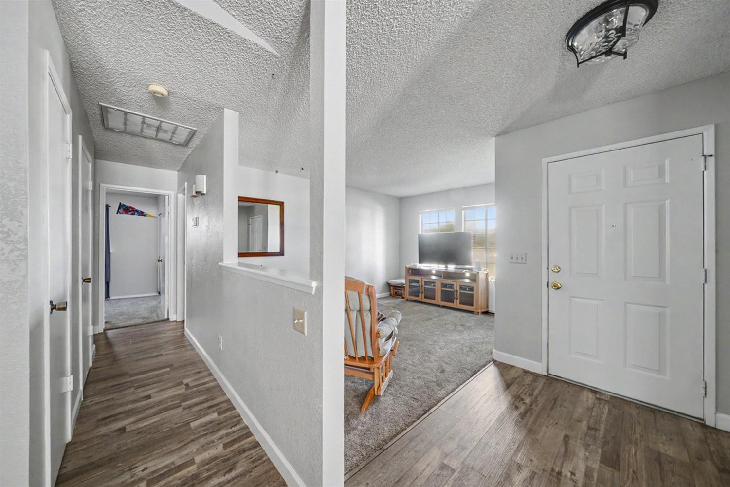 2123 Magnolia Ave, Sanger, CA 93657