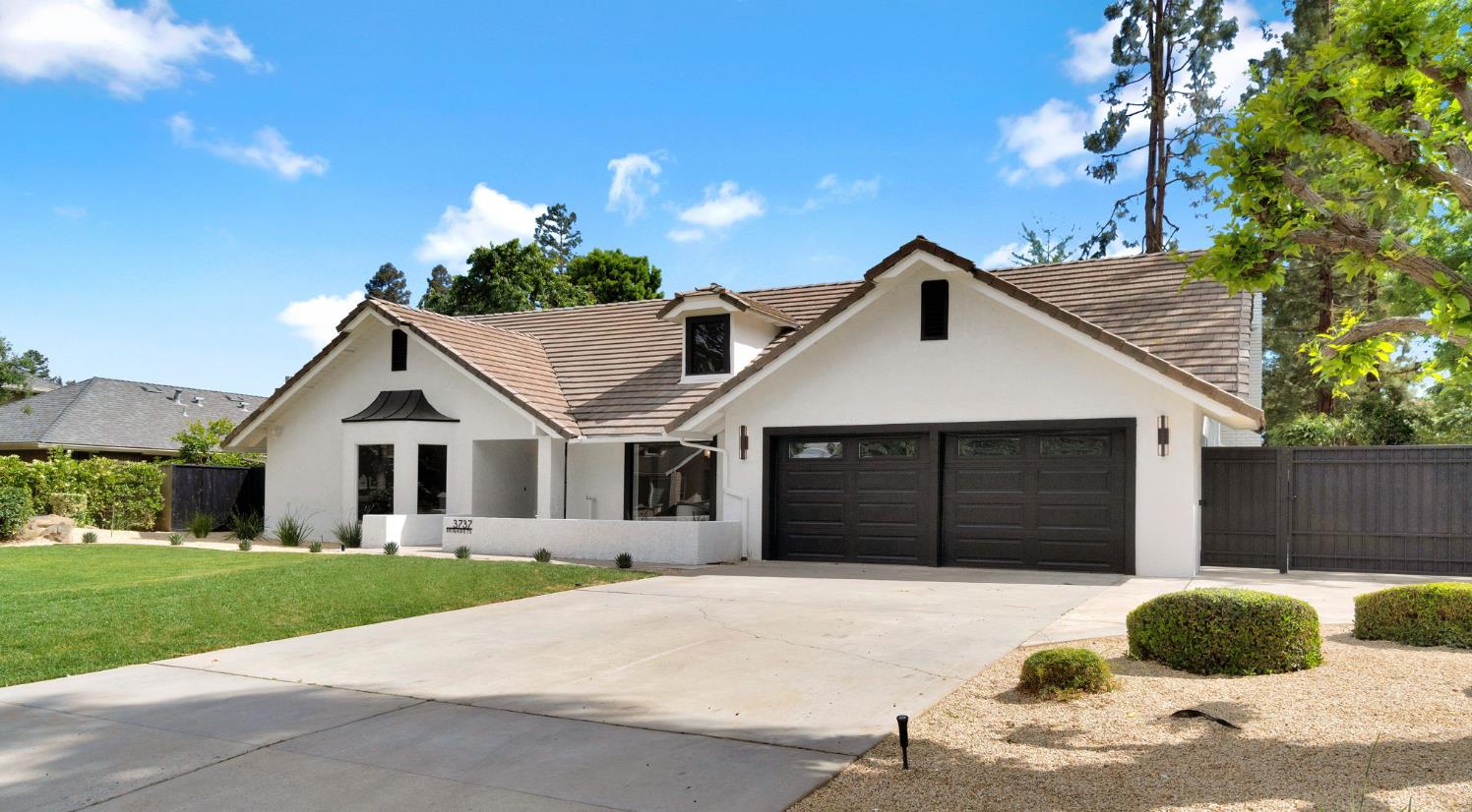 3737 W Minarets Ave, Fresno, CA 93711