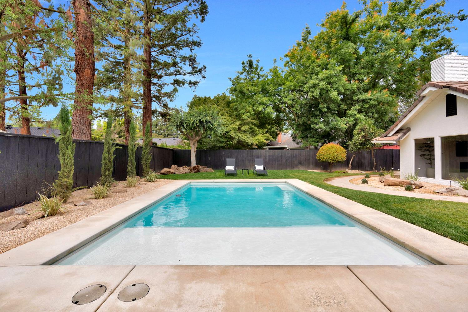 3737 W Minarets Ave, Fresno, CA 93711