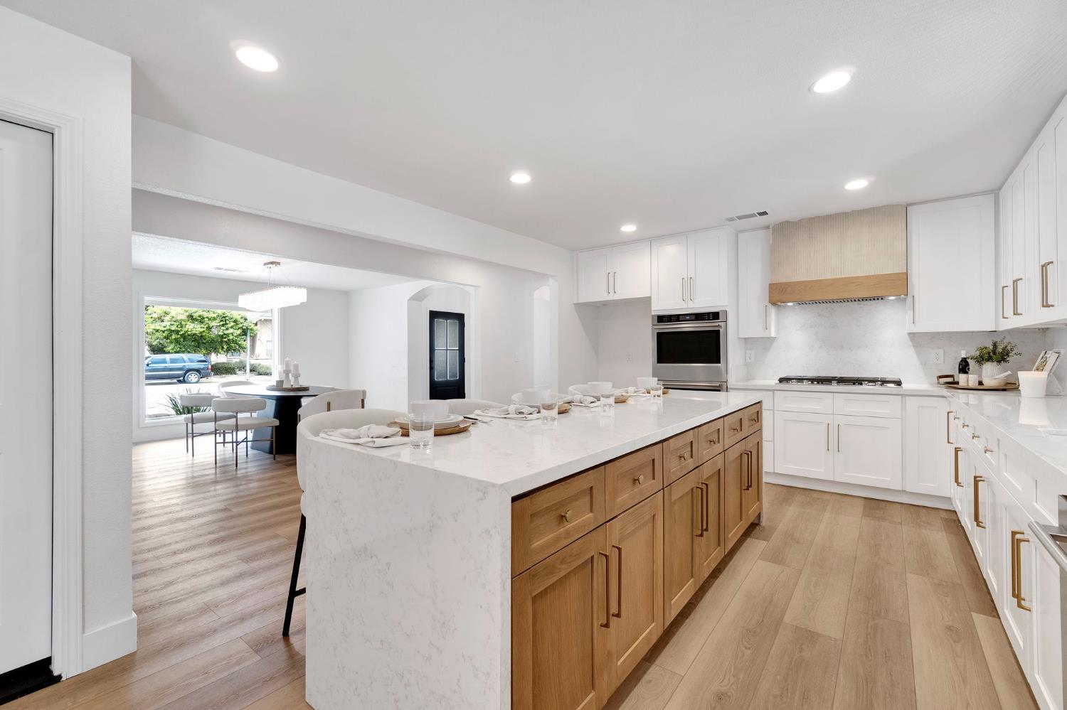 3737 W Minarets Ave, Fresno, CA 93711