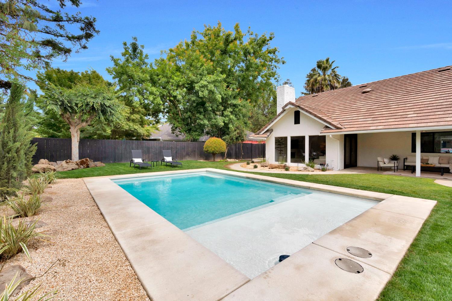 3737 W Minarets Ave, Fresno, CA 93711