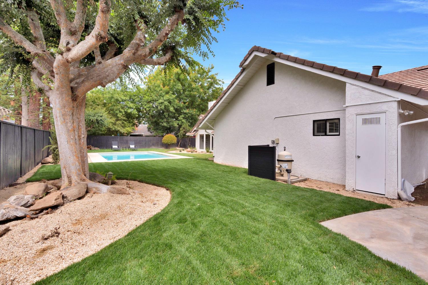 3737 W Minarets Ave, Fresno, CA 93711