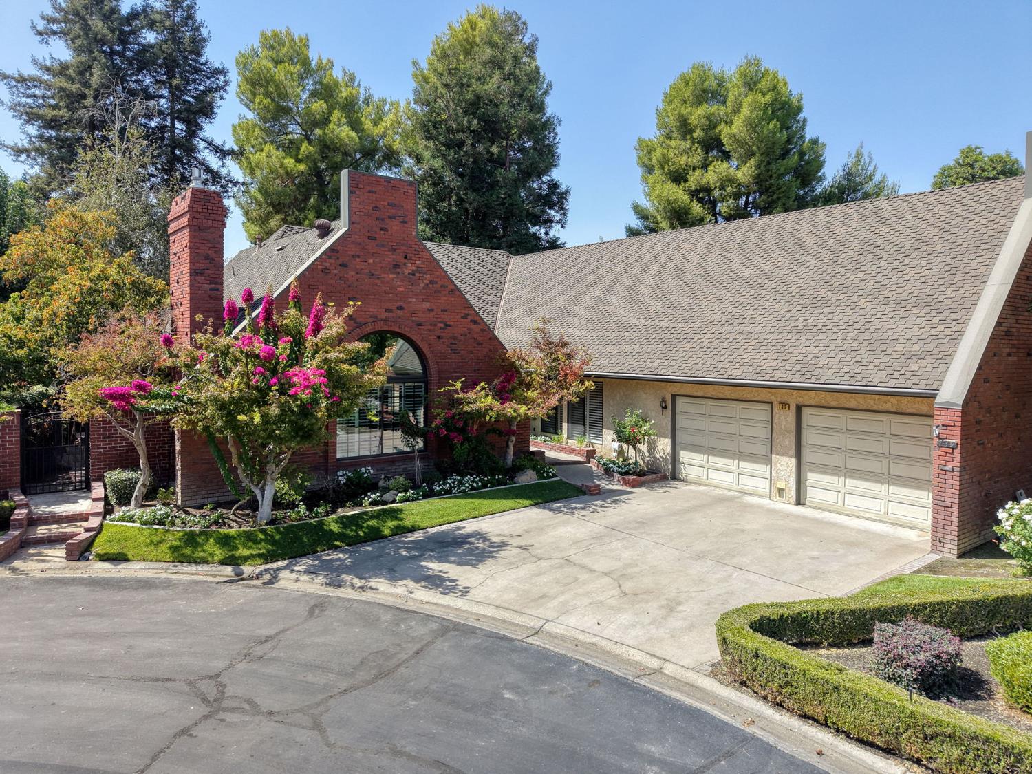2555 W Bluff Ave #139, Fresno, CA 93711