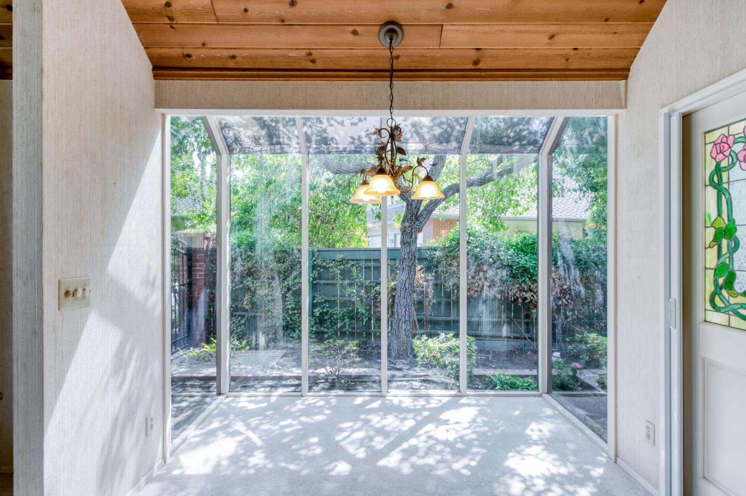 2555 W Bluff Ave #139, Fresno, CA 93711