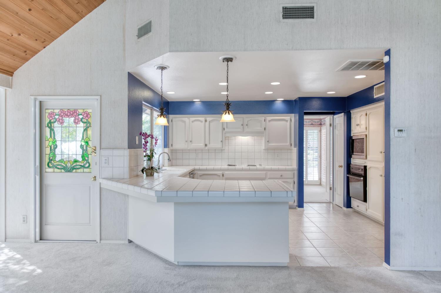 2555 W Bluff Ave #139, Fresno, CA 93711