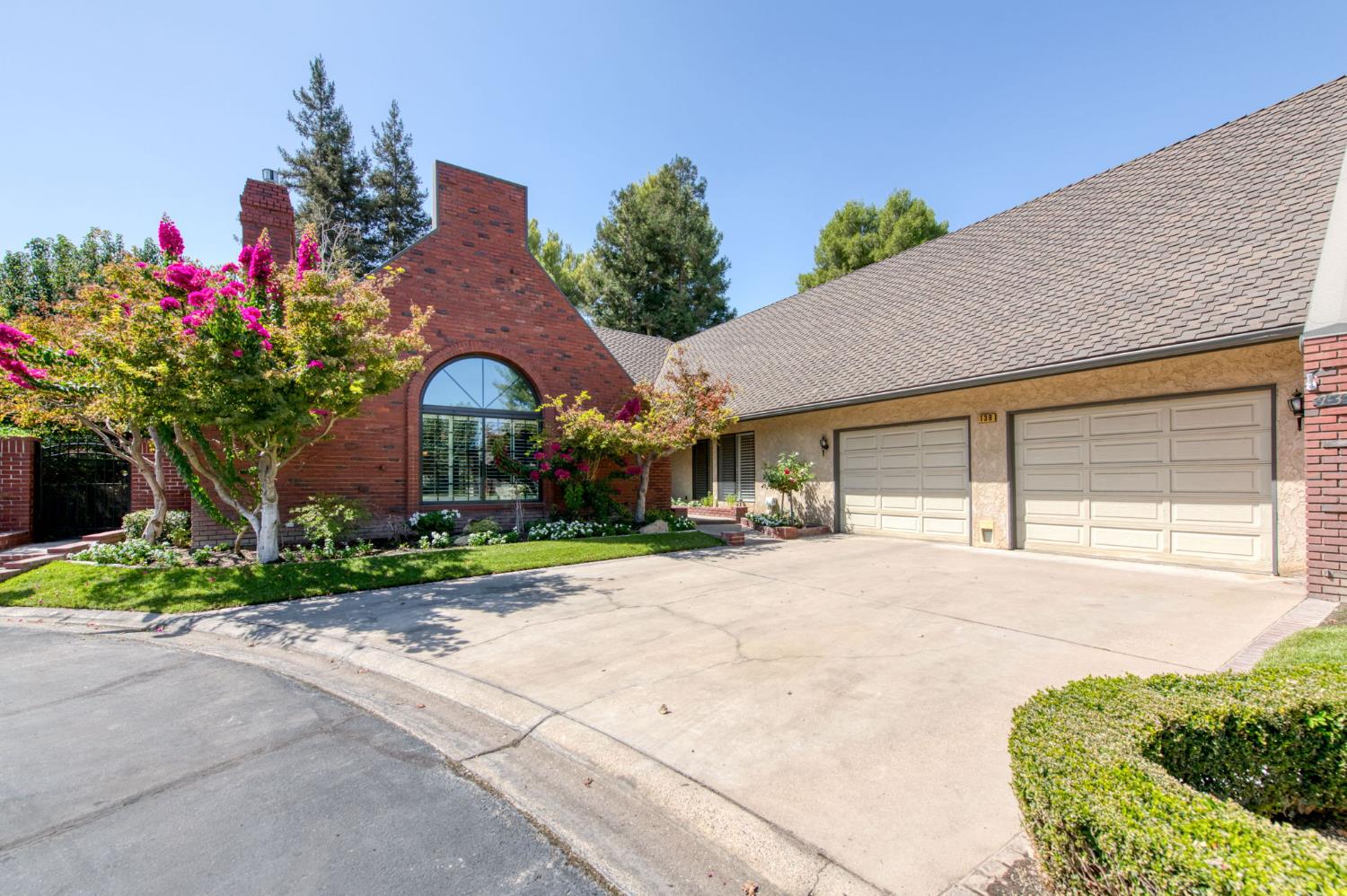 2555 W Bluff Ave #139, Fresno, CA 93711